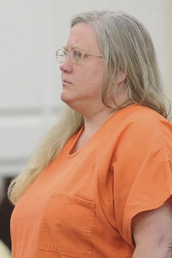 Maes E Filhos Assassinato em Familia